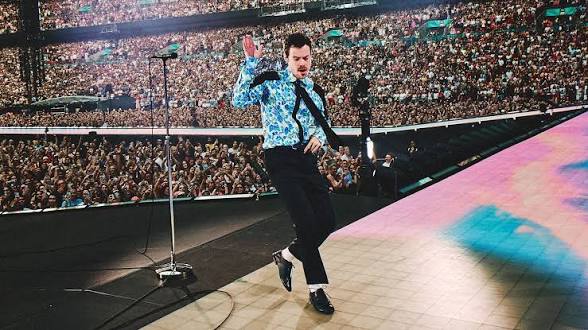 Harry Styles Shatters Taylor Swift’s and Coldplay’s Wembley Records